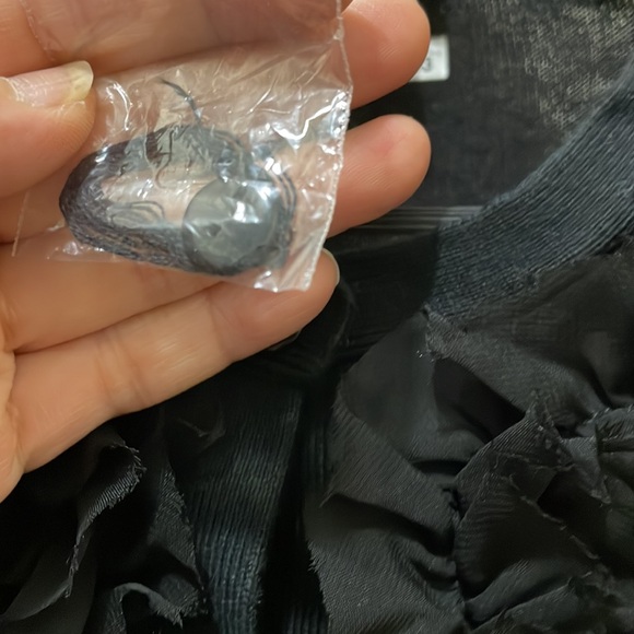 Escapade black long sleeve cardigan (sz m) - Picture 4 of 6